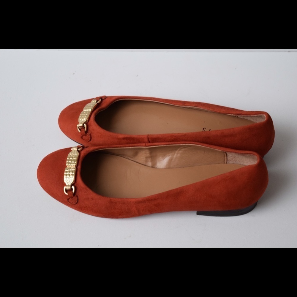 Talbots flats - Picture 6 of 6